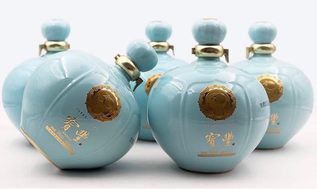 春节送礼选酒指南,6款“高性价比”白酒,不仅省钱还有面子
