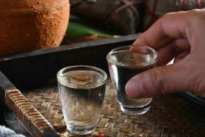 鹿鞭酒与鹿血酒哪个壮阳好_酒后喝牛奶好还是蜂蜜水好_好酒
